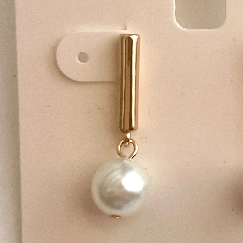 🆕 Imitation Pearl Drop & Gold Tone Earrings